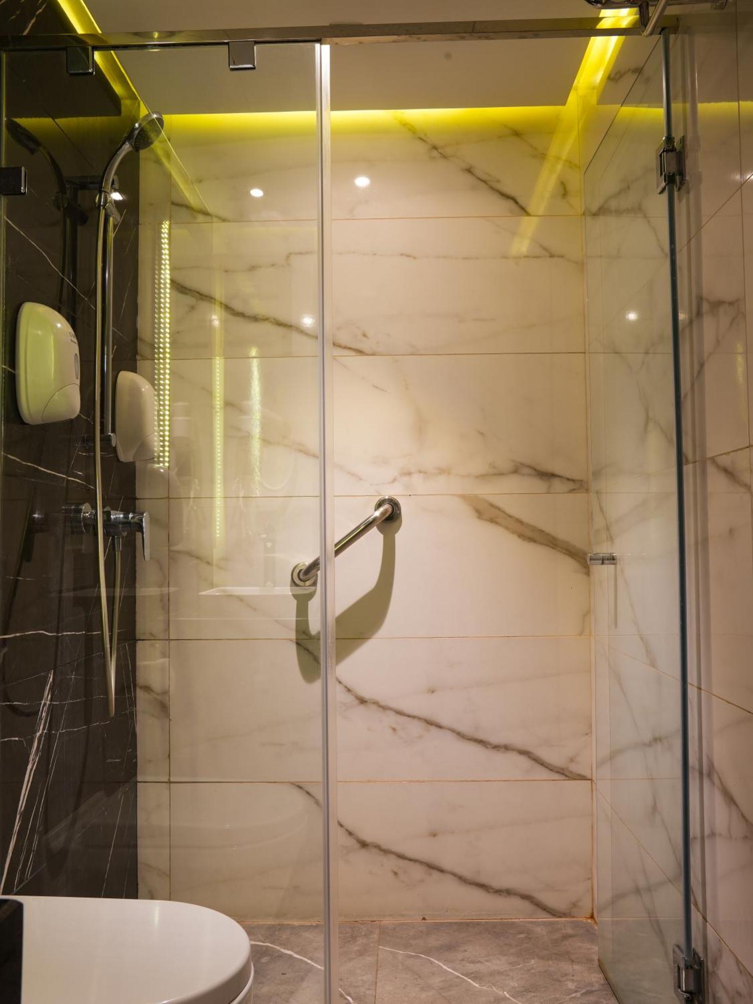 First Suites Hotel Rabat Exteriér fotografie